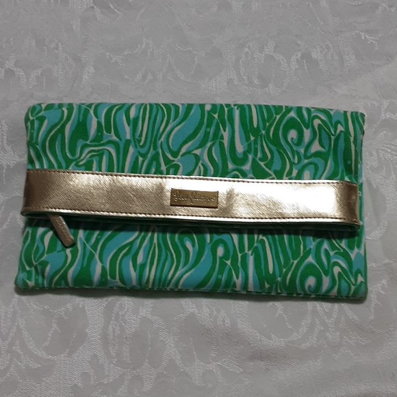 Lilly Pulitzer Finders Keepers "Hot To Trot" Crossbody Fold-Over Clutch Purse. - Picture 2 of 16